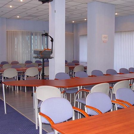 Hotel 222 Poznań Buitenkant foto