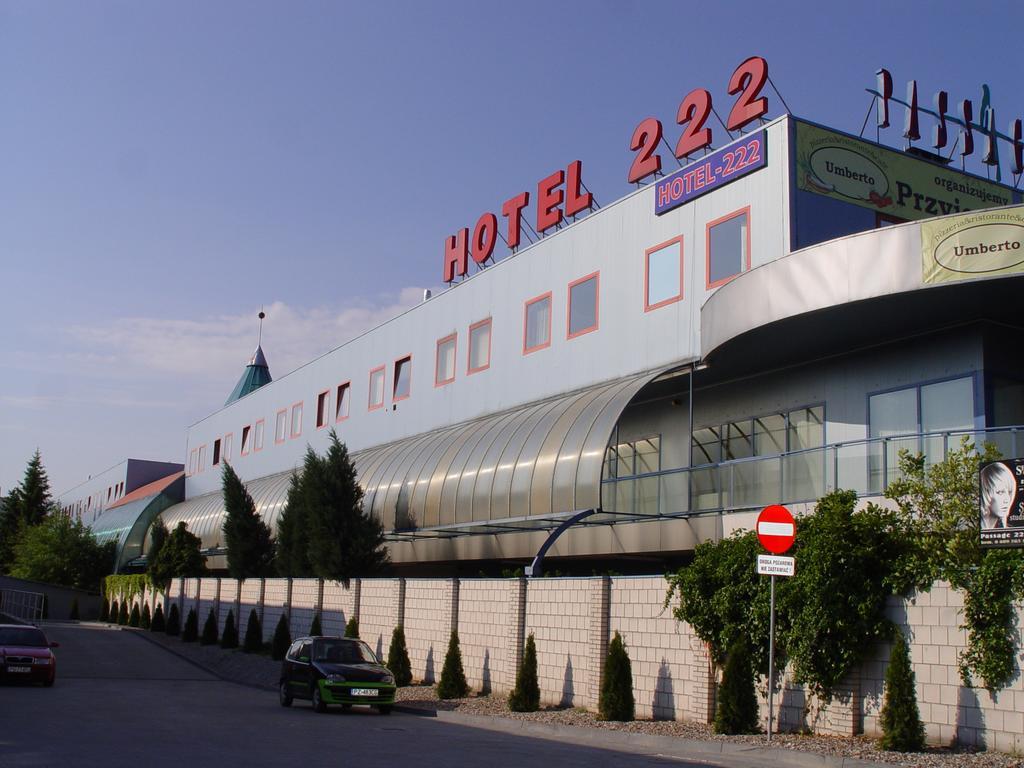Hotel 222 Poznań Buitenkant foto